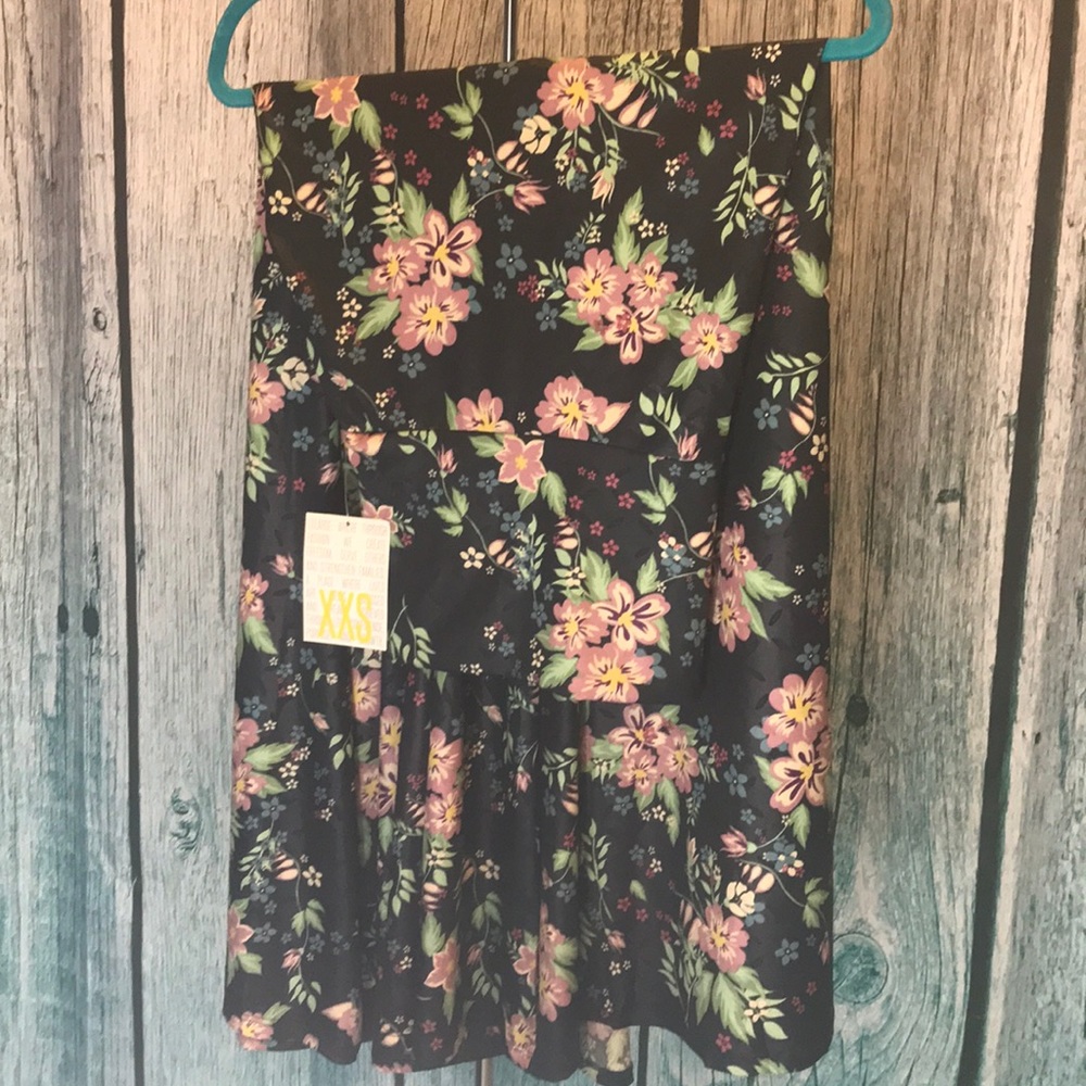 LuLaRoe stunning floral Maxi skirt XXS
